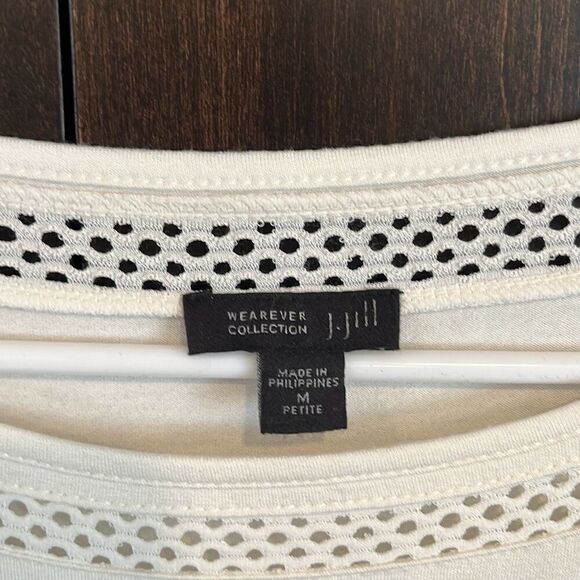 J. Jill Off White Wearever Collection Tunic Medium Petite MP - Picture 3 of 6